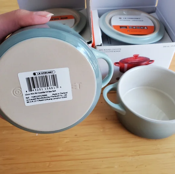 2 New Le Creuset Mini Round Cocotte - Picture 4 of 5